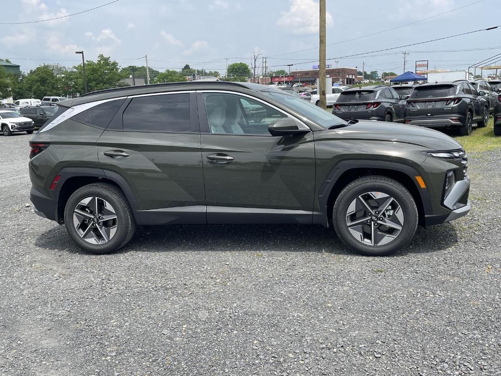 new 2025 Hyundai Tucson car, priced at $33,383
