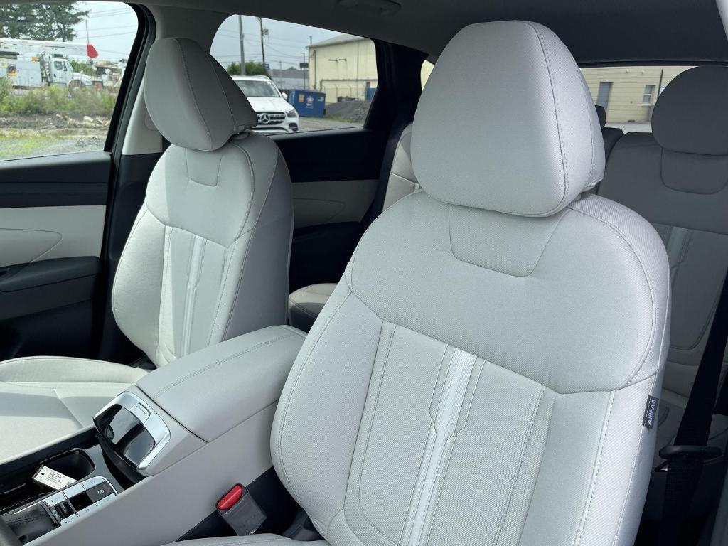 new 2025 Hyundai Tucson car, priced at $33,383