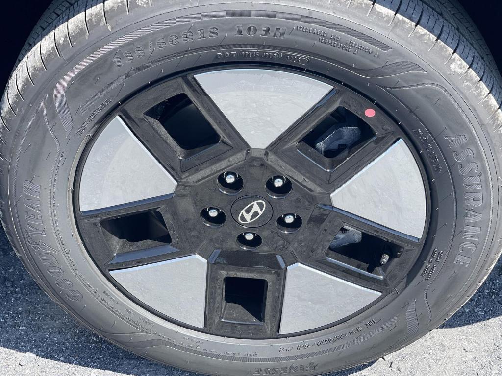 new 2026 Hyundai SANTA FE HEV car, priced at $39,431