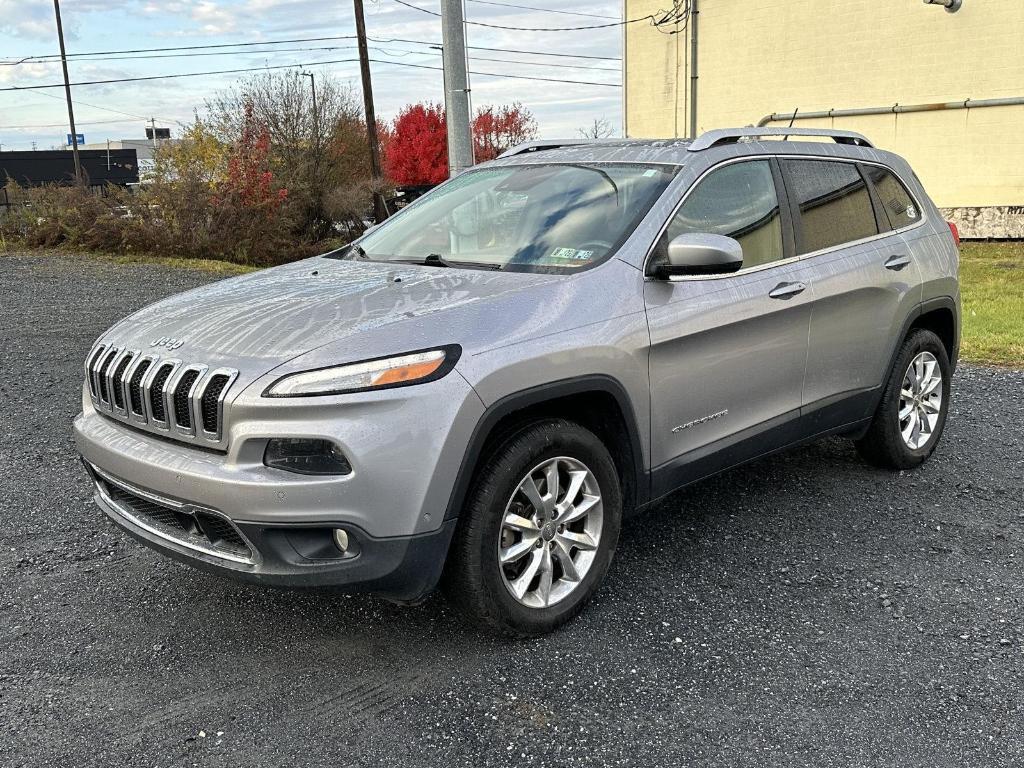 used 2015 Jeep Cherokee car, priced at $12,995