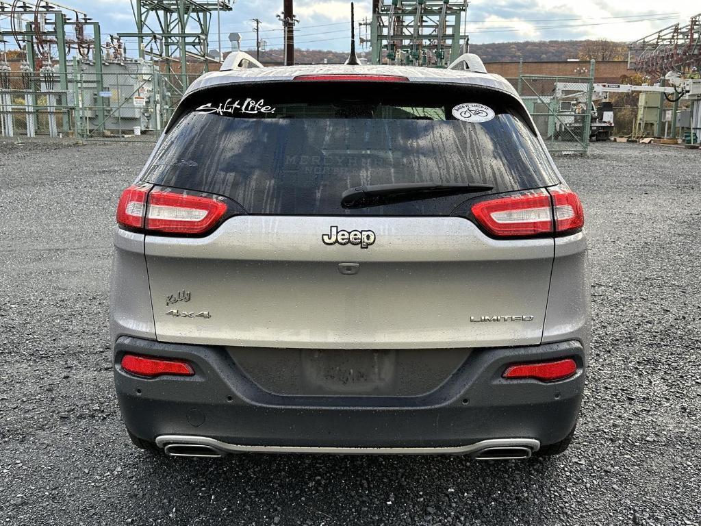 used 2015 Jeep Cherokee car, priced at $12,995