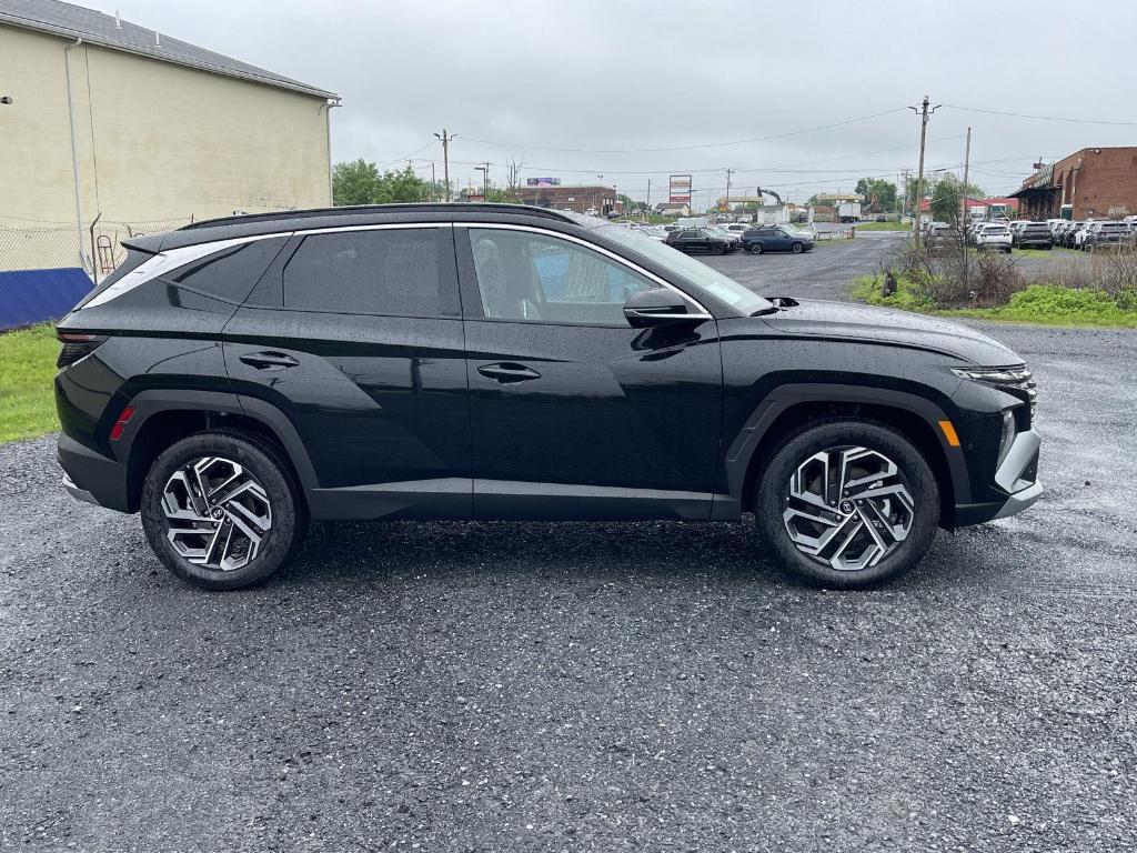 new 2025 Hyundai TUCSON Hybrid car, priced at $42,408