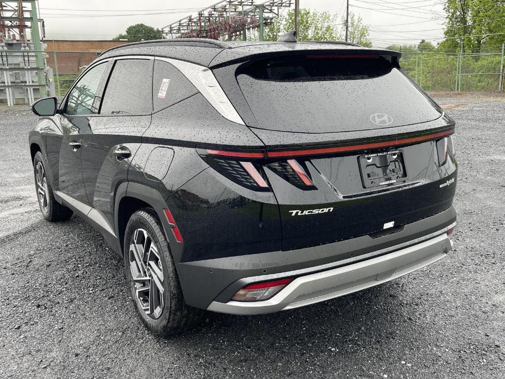 new 2025 Hyundai TUCSON Hybrid car, priced at $42,408
