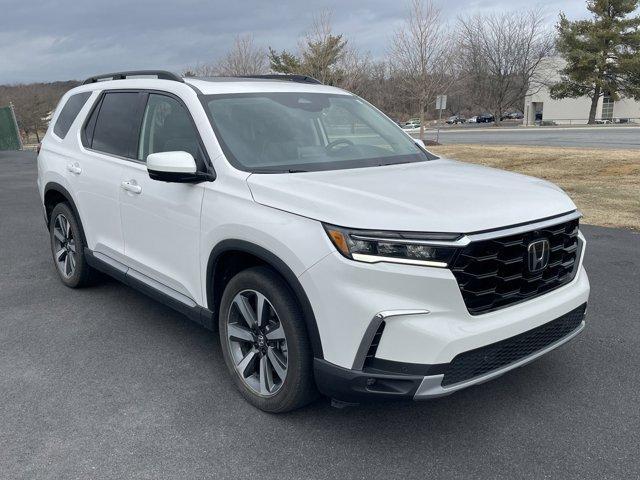 used 2023 Honda Pilot car, priced at $43,995