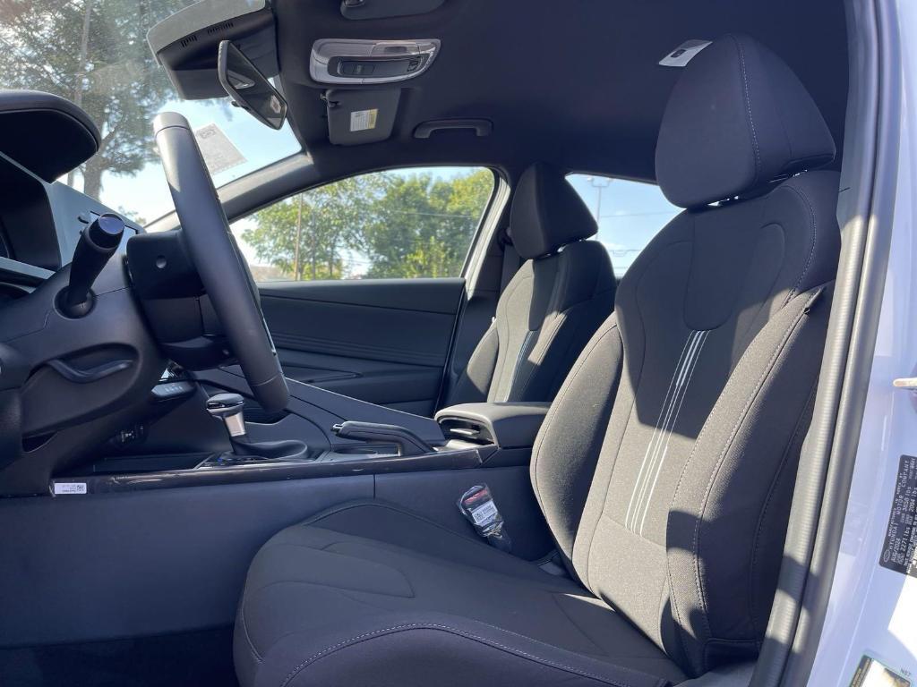 new 2025 Hyundai Elantra car, priced at $24,781