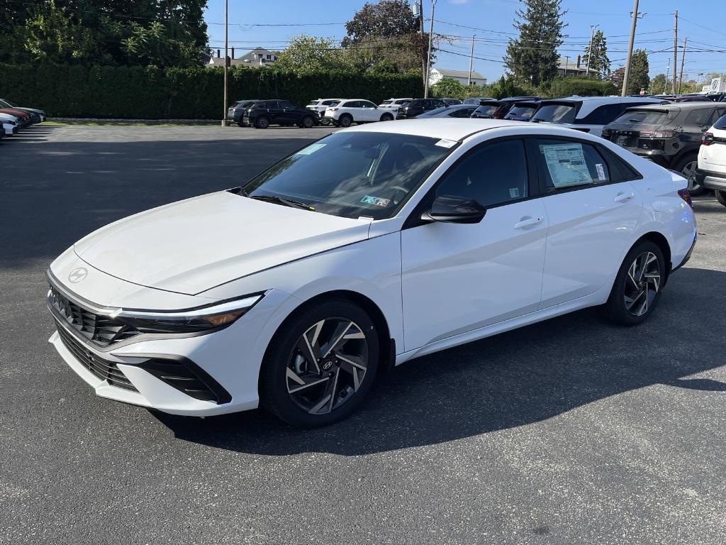 new 2025 Hyundai Elantra car, priced at $24,781