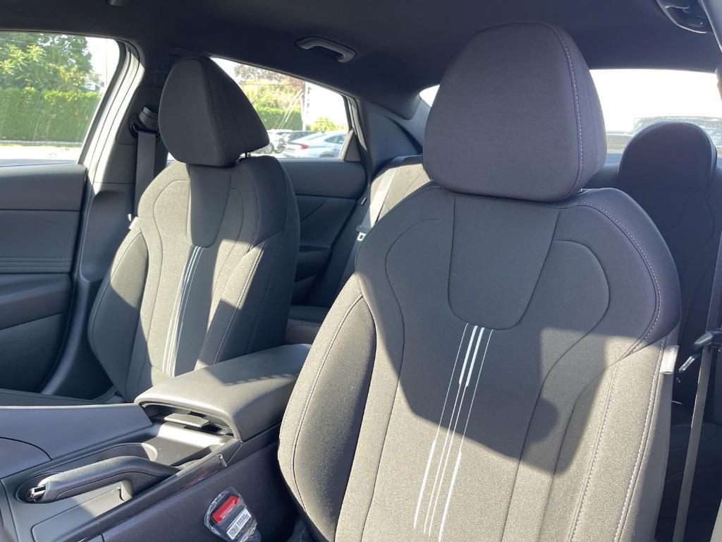 new 2025 Hyundai Elantra car, priced at $24,781