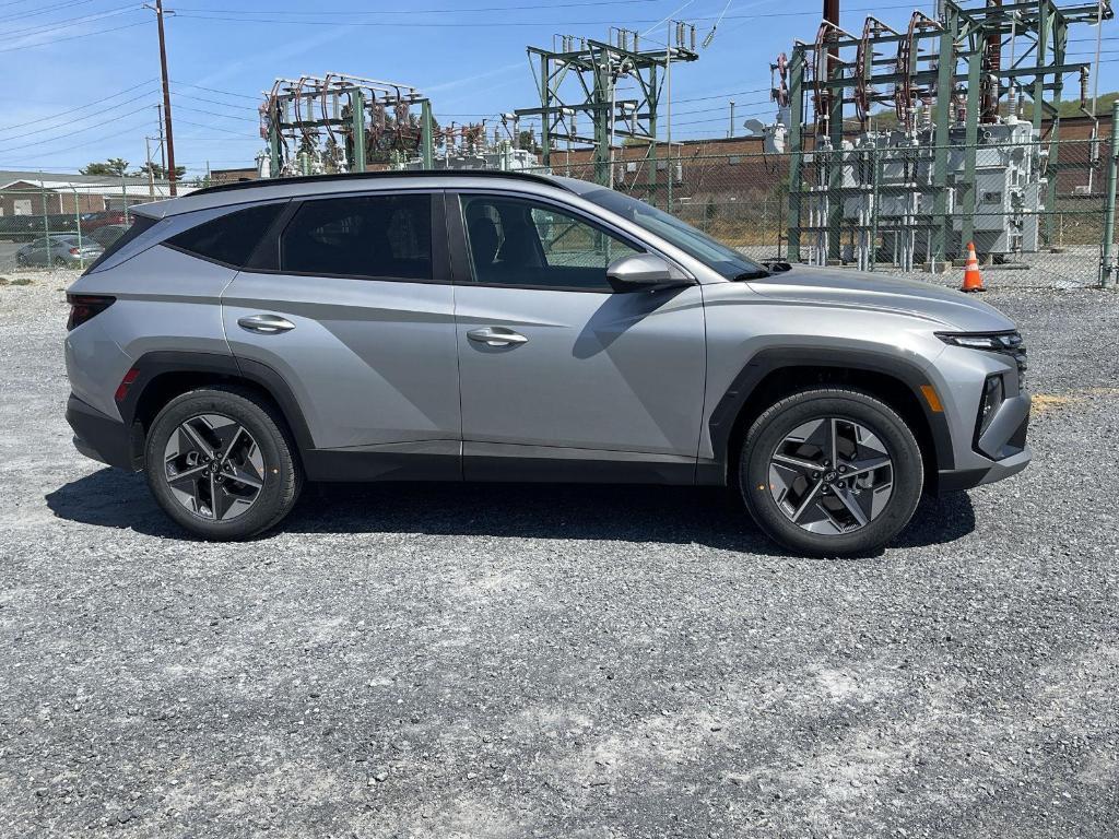 new 2025 Hyundai Tucson car, priced at $33,287