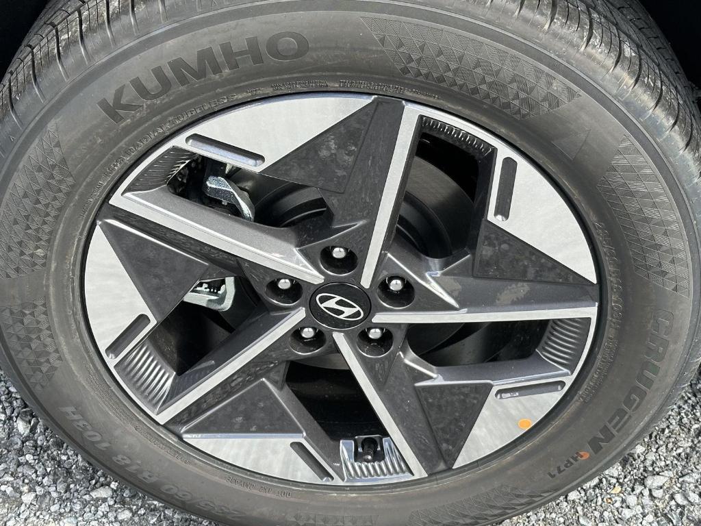 new 2026 Hyundai Tucson car, priced at $33,709