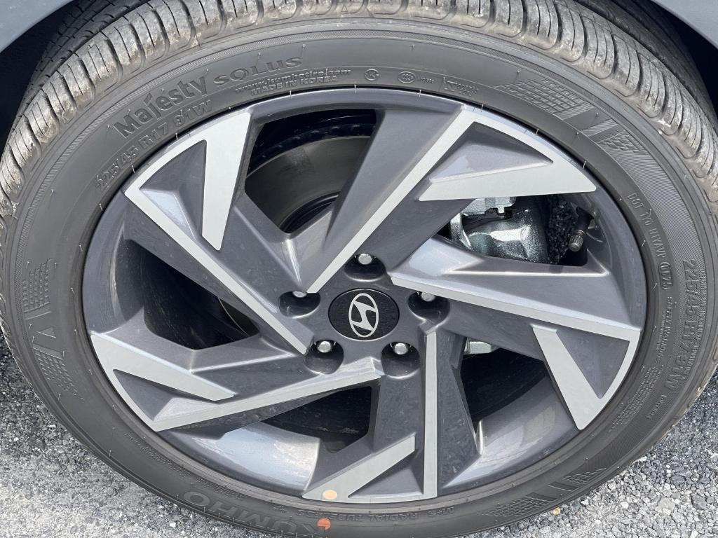 new 2025 Hyundai Elantra car, priced at $24,436