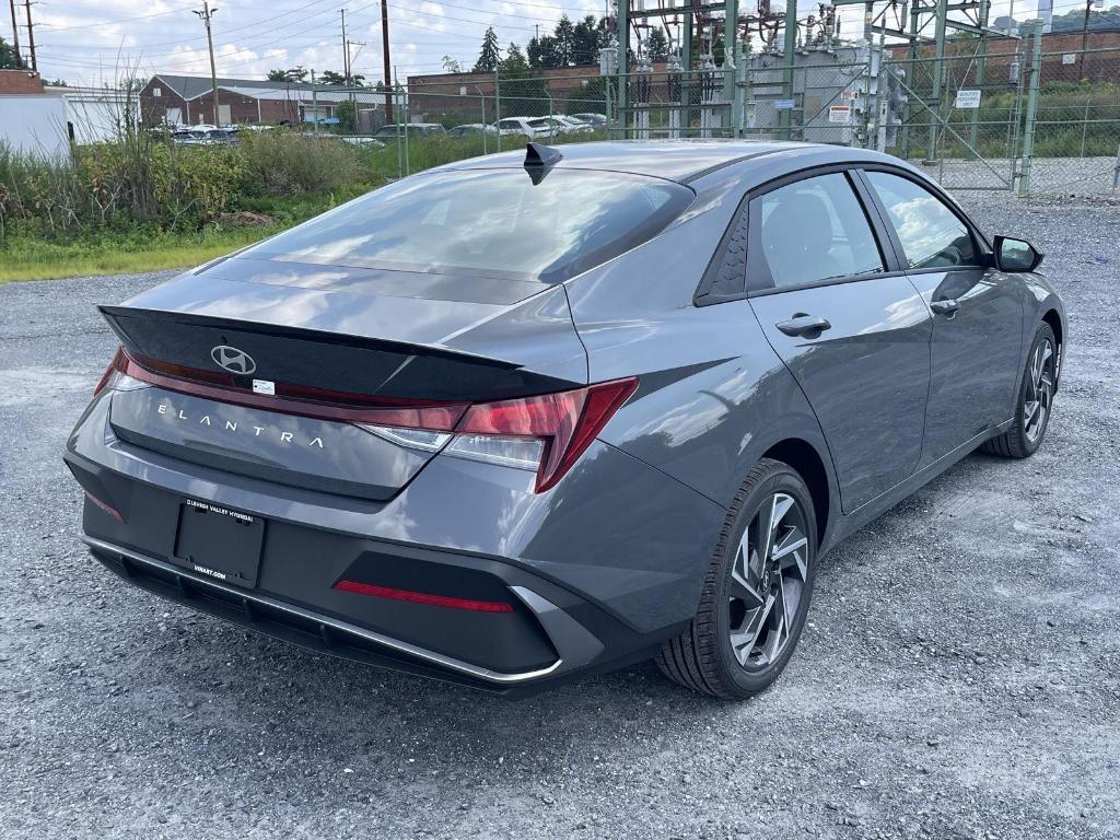 new 2025 Hyundai Elantra car, priced at $24,436
