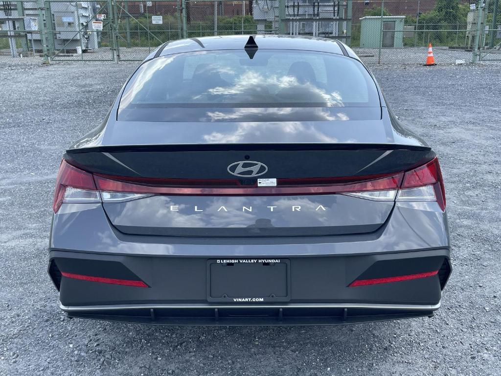 new 2025 Hyundai Elantra car, priced at $24,436