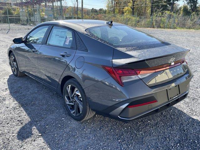 new 2025 Hyundai Elantra HEV car, priced at $28,710