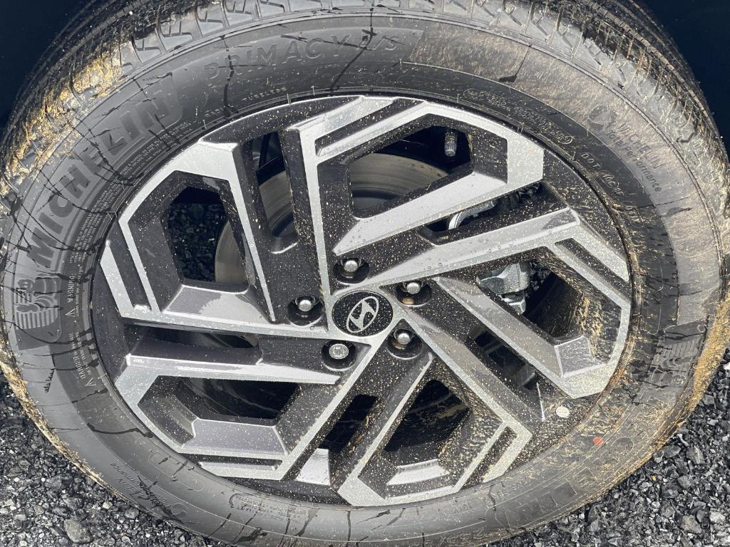 new 2026 Hyundai TUCSON Hybrid car, priced at $44,980