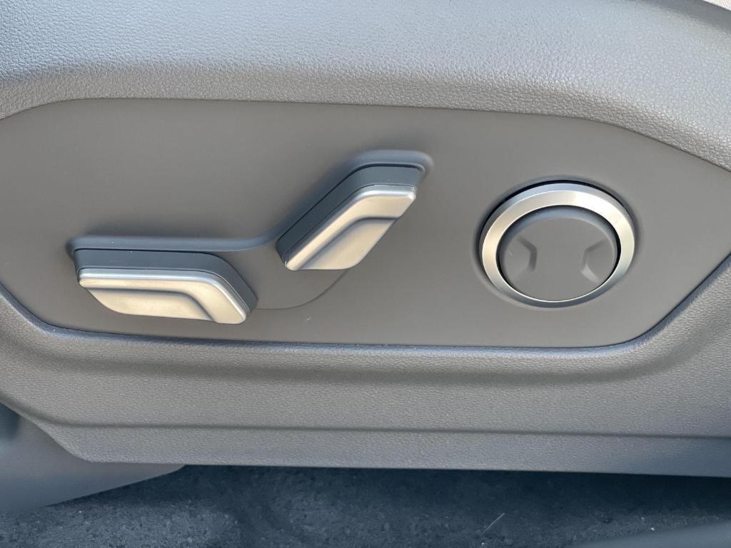 new 2026 Hyundai SANTA FE HEV car, priced at $41,901