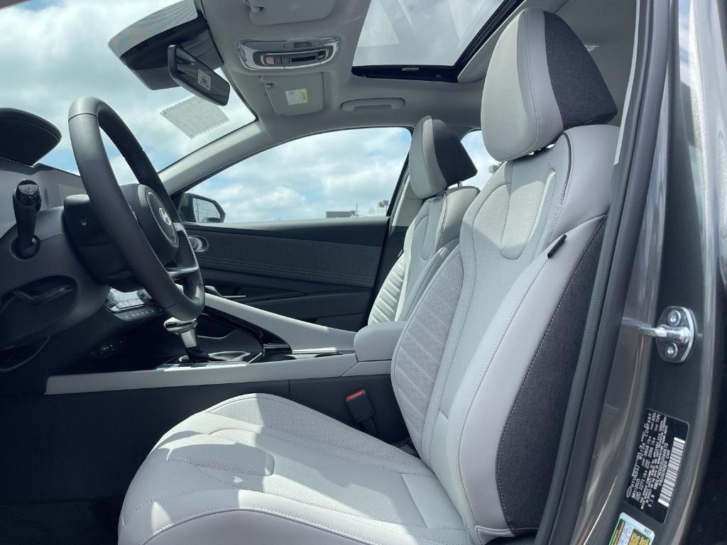 new 2025 Hyundai Elantra car, priced at $27,867