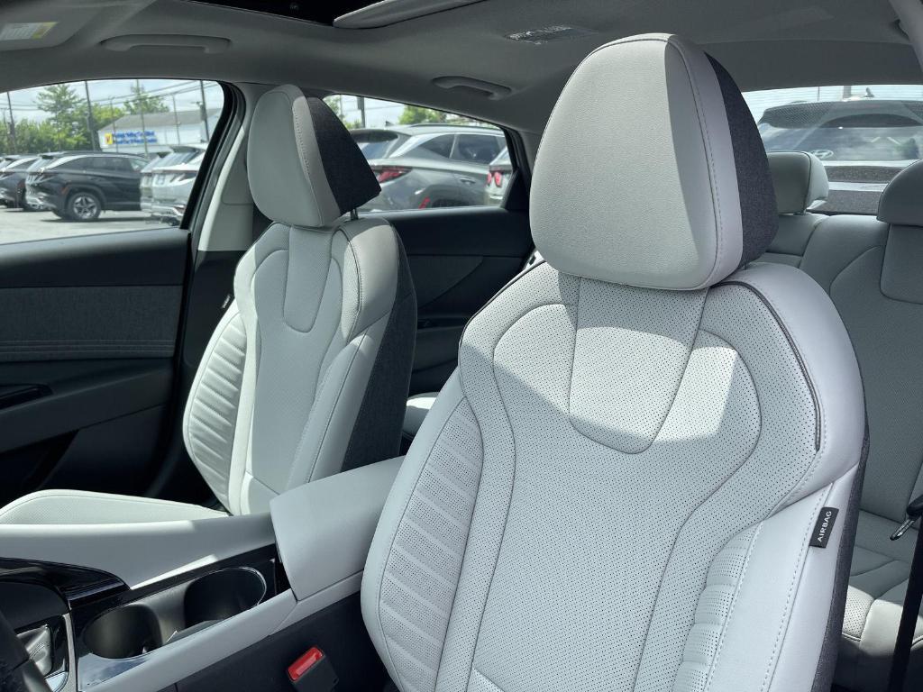 new 2025 Hyundai Elantra car, priced at $27,867