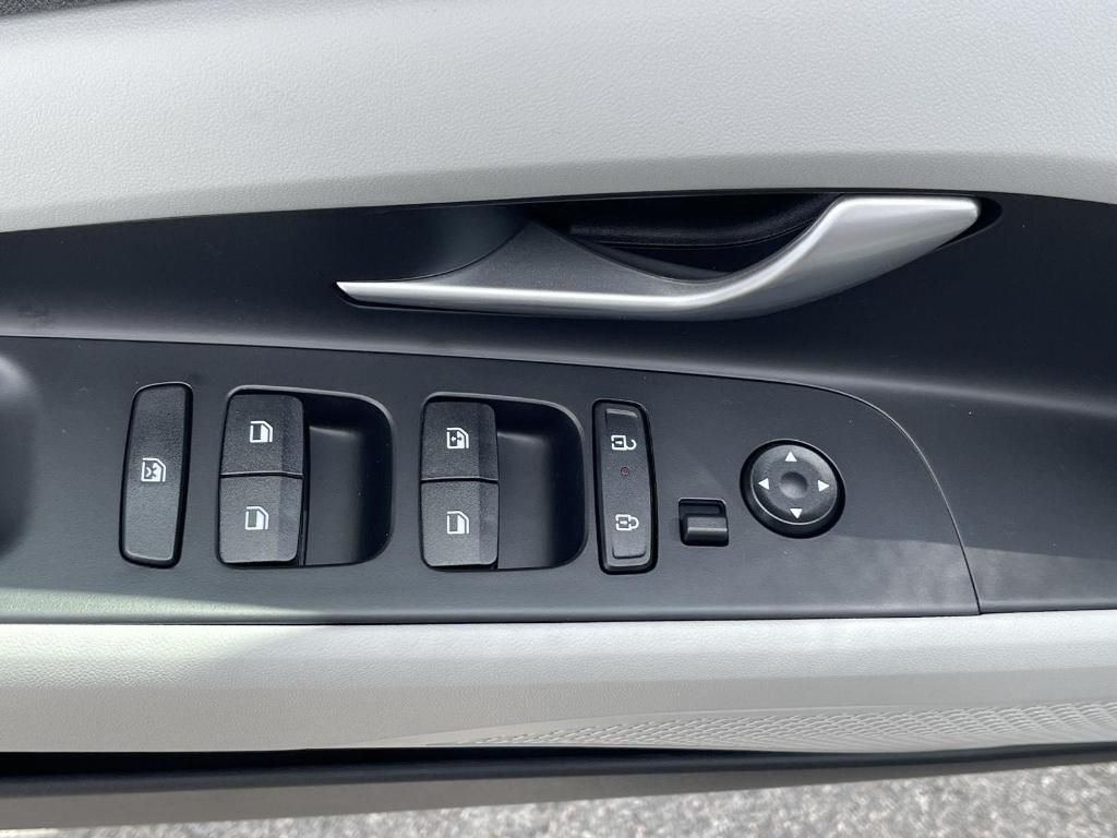 new 2025 Hyundai Elantra car, priced at $27,867