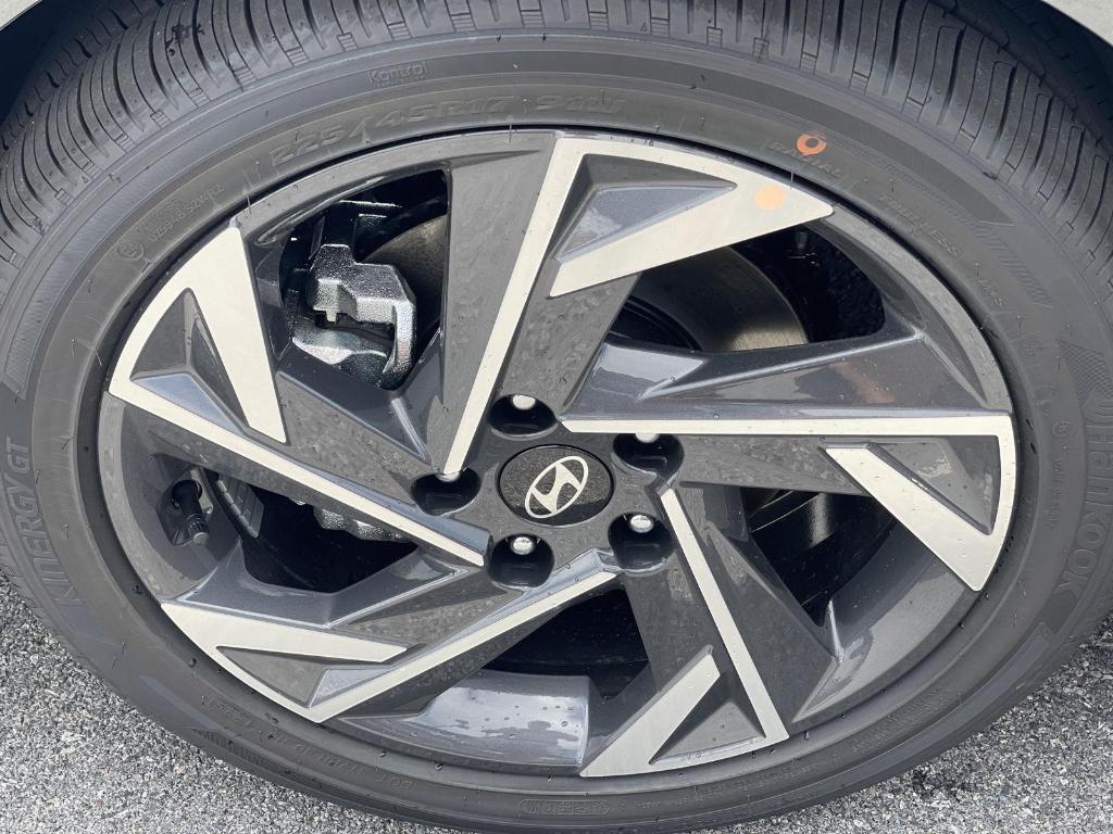 new 2025 Hyundai Elantra car, priced at $27,867