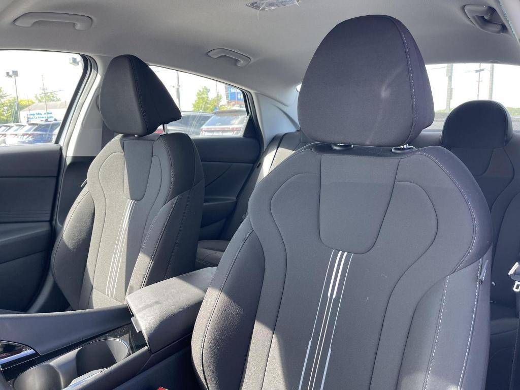 new 2026 Hyundai ELANTRA HEV car, priced at $27,276