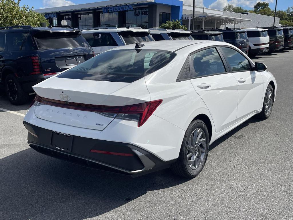 new 2026 Hyundai ELANTRA HEV car, priced at $27,276