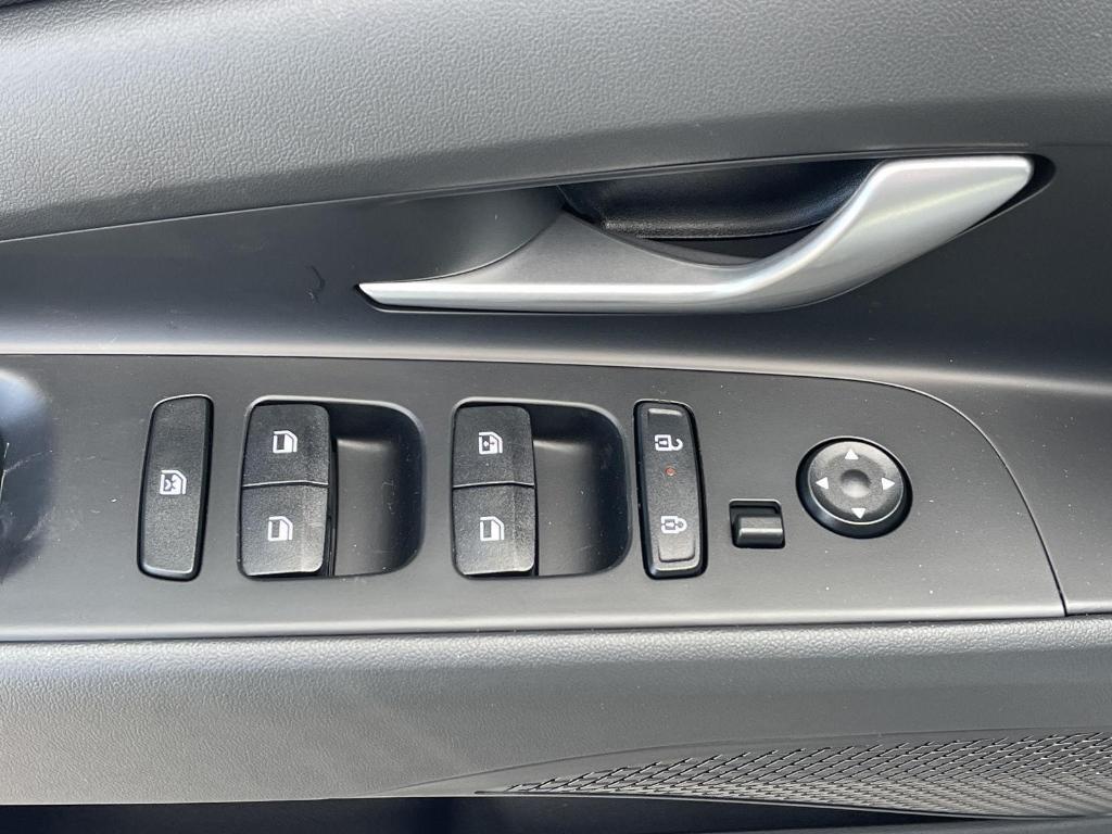 new 2026 Hyundai ELANTRA HEV car, priced at $27,276