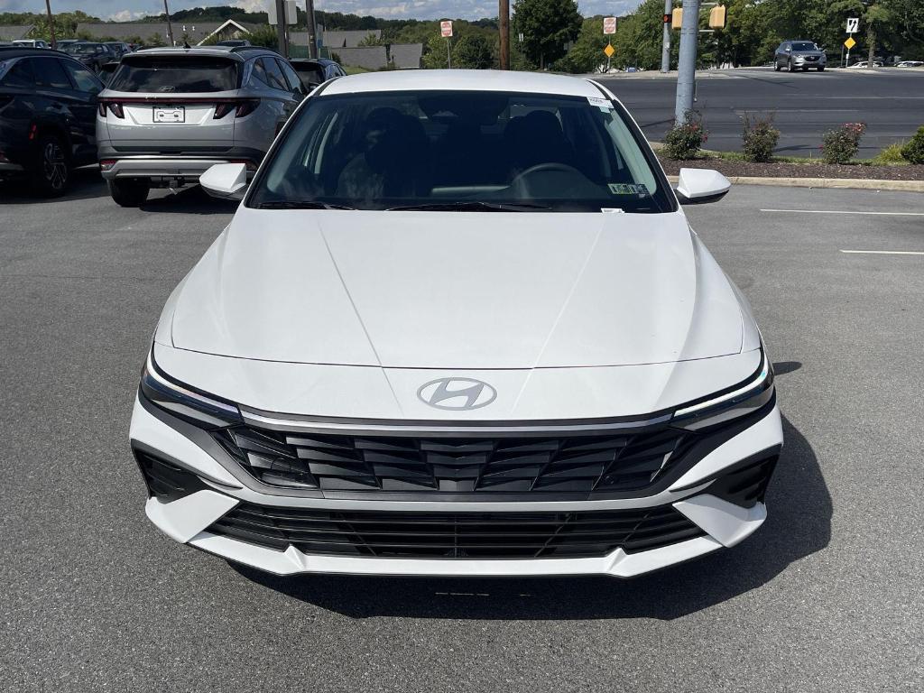new 2026 Hyundai ELANTRA HEV car, priced at $27,276