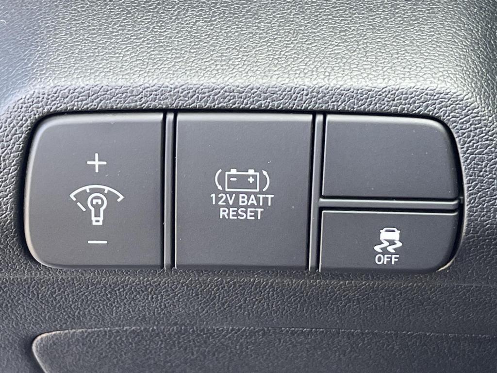 new 2026 Hyundai ELANTRA HEV car, priced at $27,276