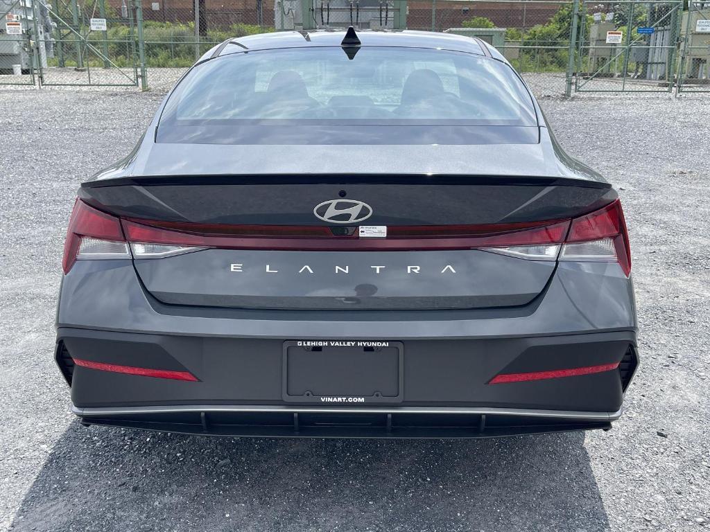 new 2025 Hyundai Elantra car, priced at $24,421