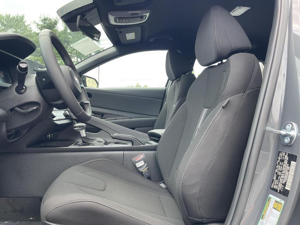 new 2025 Hyundai Elantra car, priced at $24,421