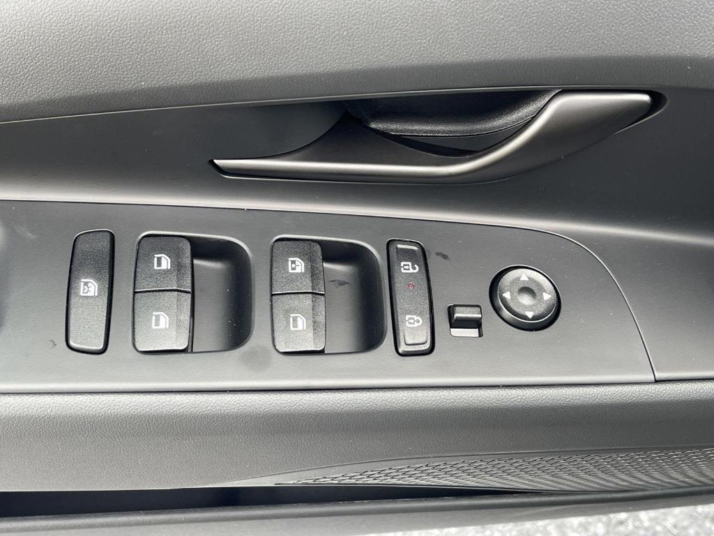 new 2025 Hyundai Elantra car, priced at $24,421