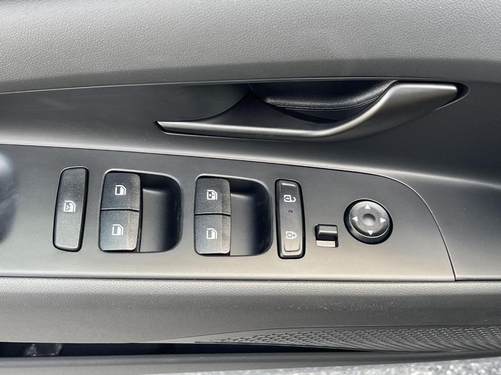 new 2025 Hyundai Elantra car, priced at $24,450