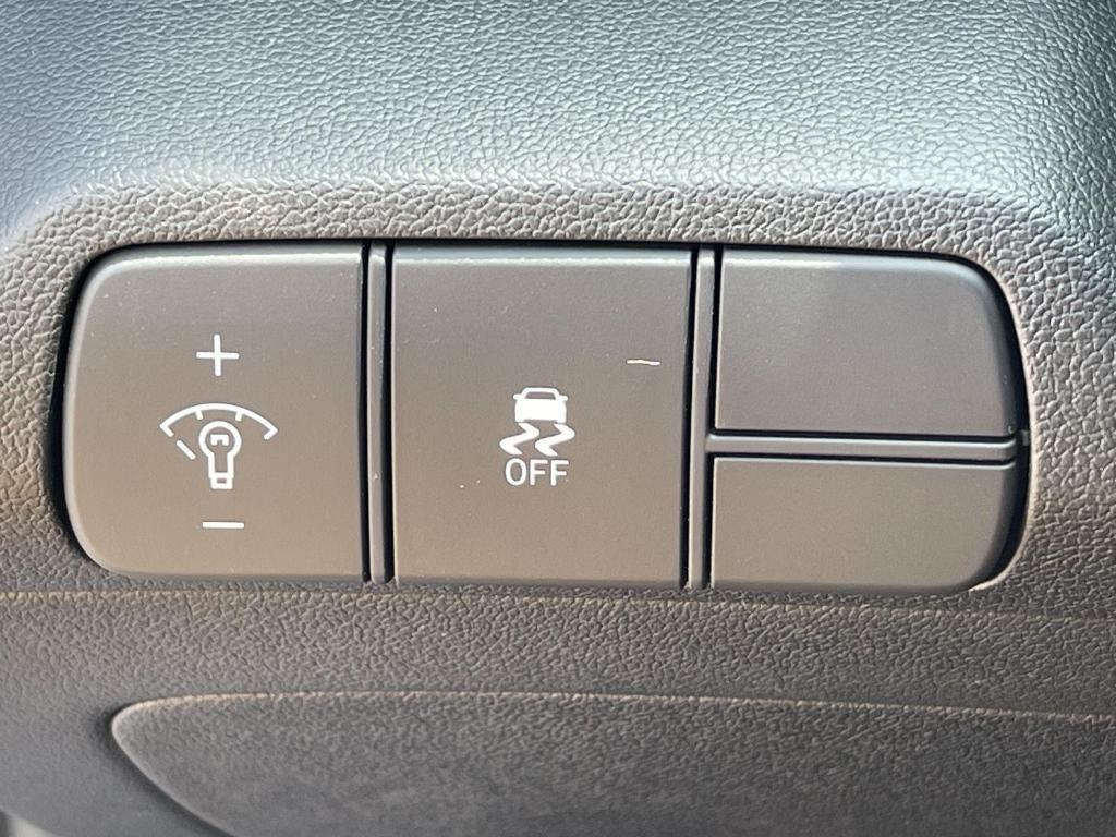 new 2025 Hyundai Elantra car, priced at $24,450