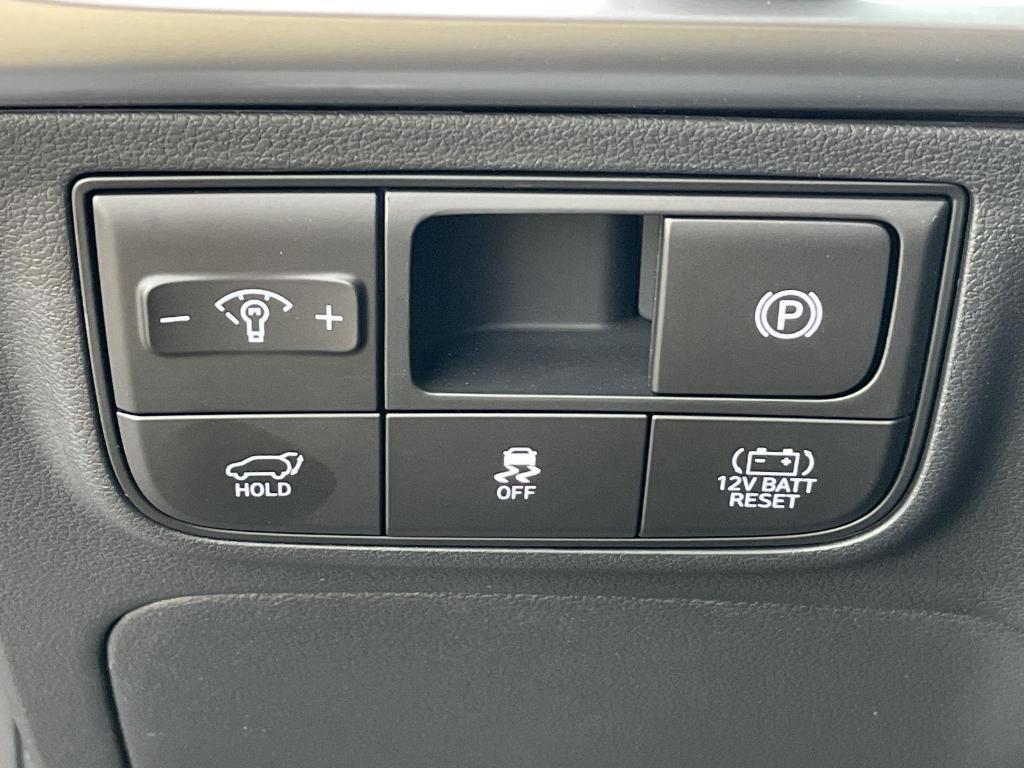 new 2025 Hyundai TUCSON Hybrid car, priced at $38,014