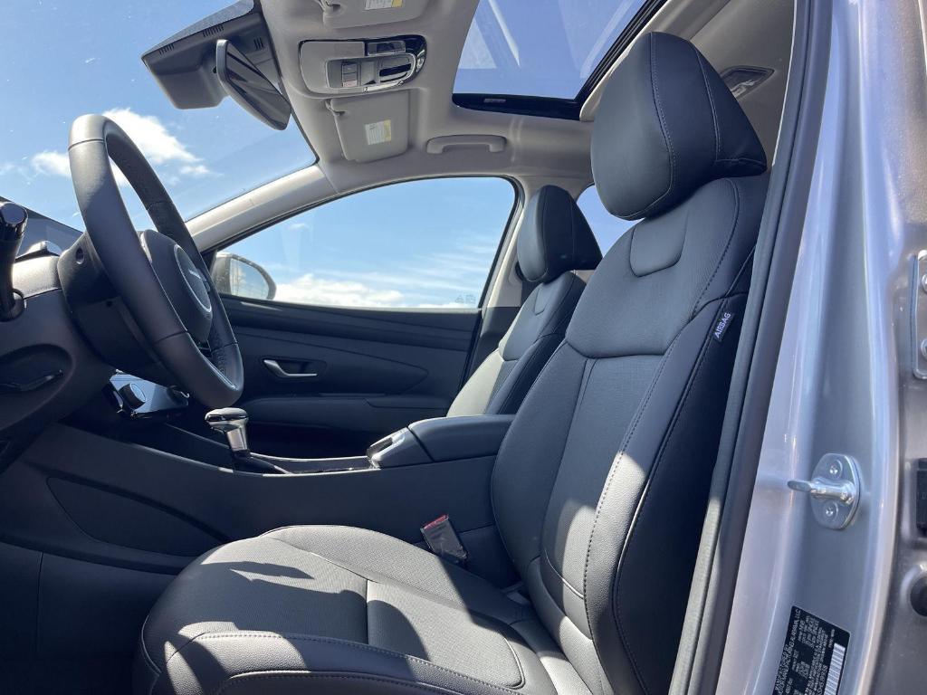 new 2025 Hyundai Tucson car, priced at $35,610