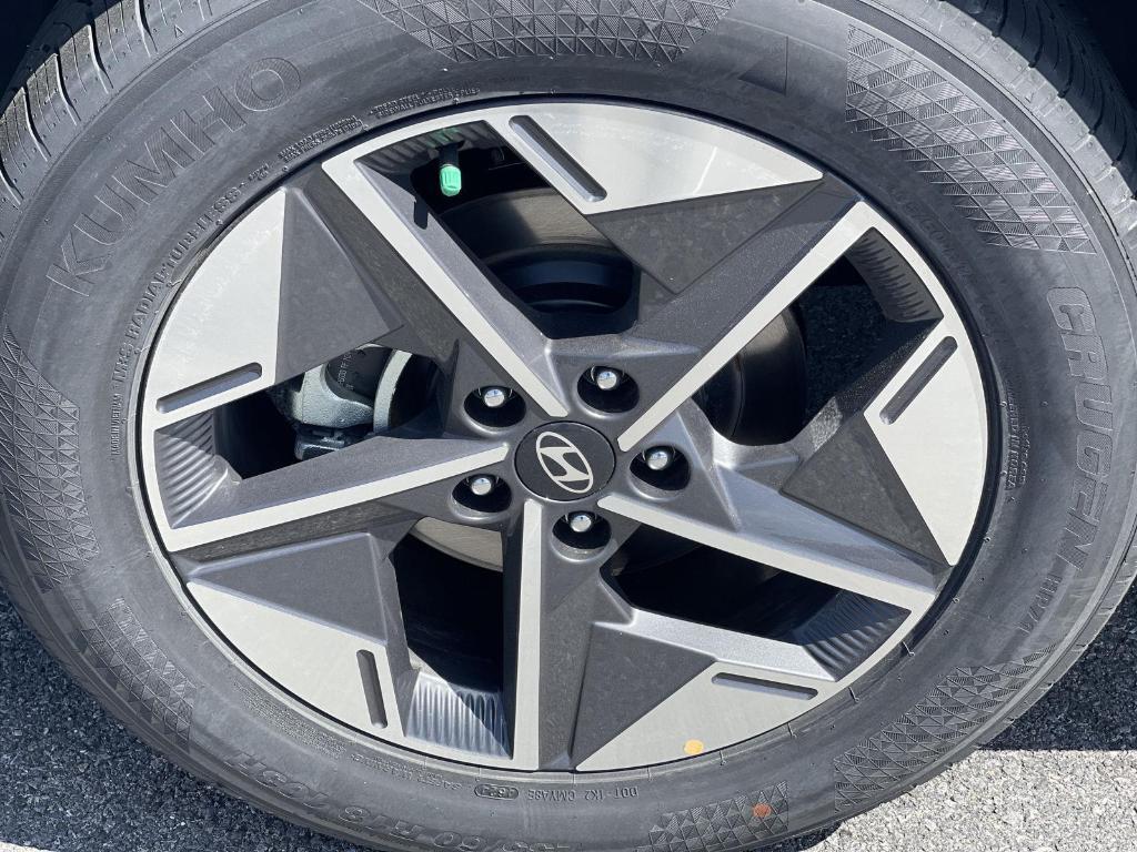 new 2025 Hyundai Tucson car, priced at $35,610