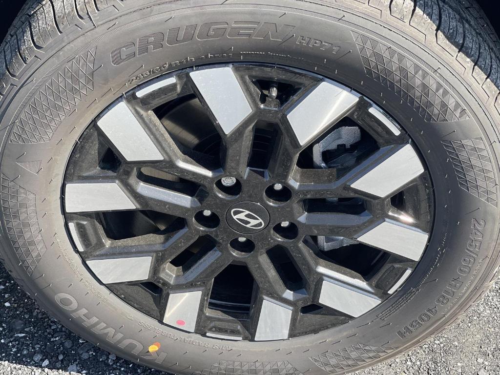 new 2025 Hyundai SANTA CRUZ car, priced at $31,970