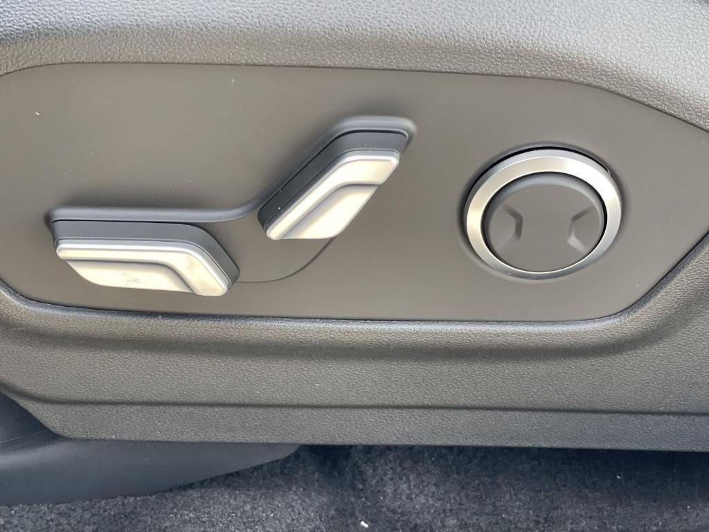 new 2026 Hyundai SANTA FE HEV car, priced at $42,268