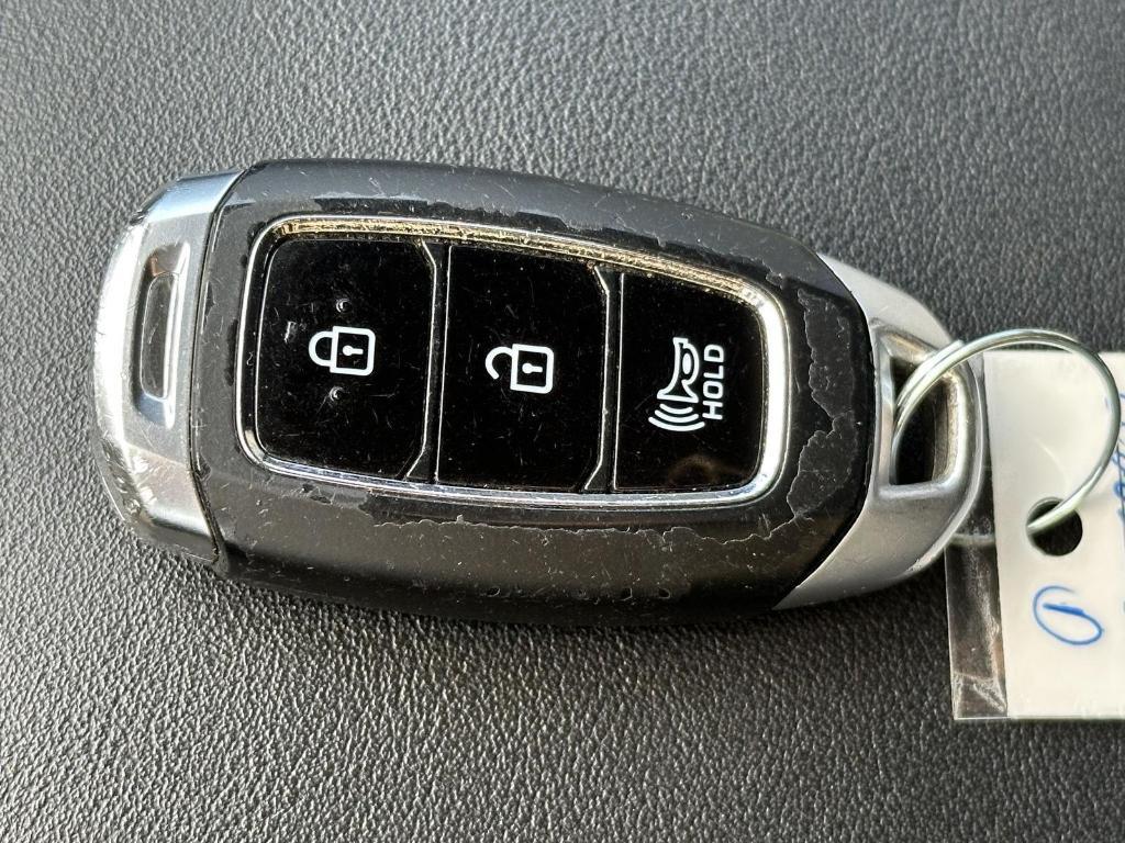 used 2020 Hyundai Santa Fe car, priced at $16,495