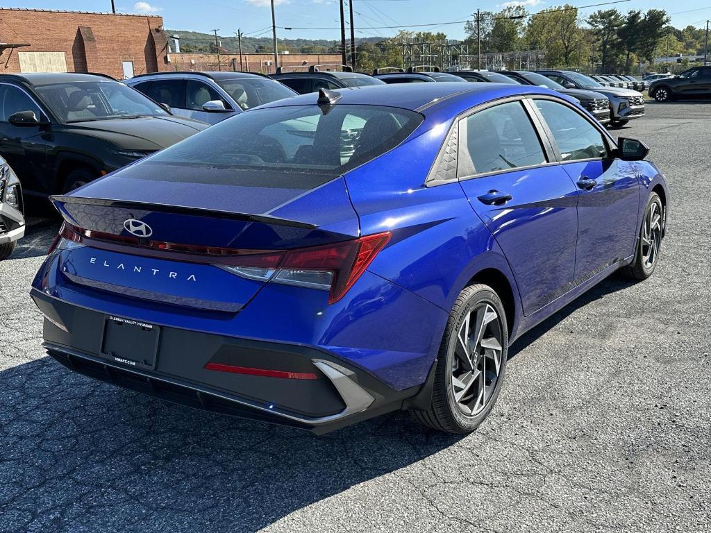 new 2025 Hyundai Elantra car, priced at $24,435