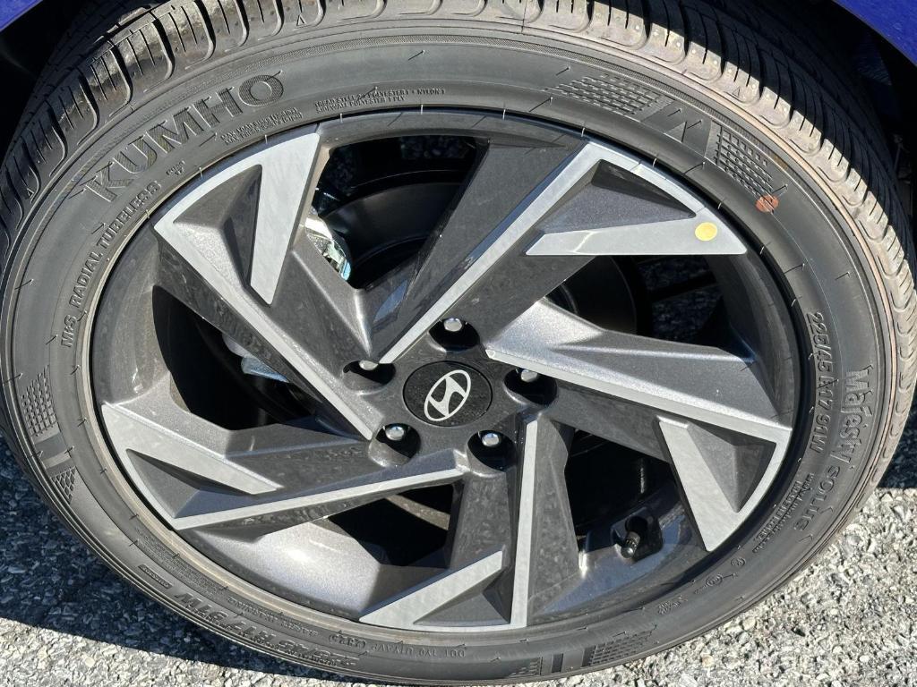 new 2025 Hyundai Elantra car, priced at $24,435