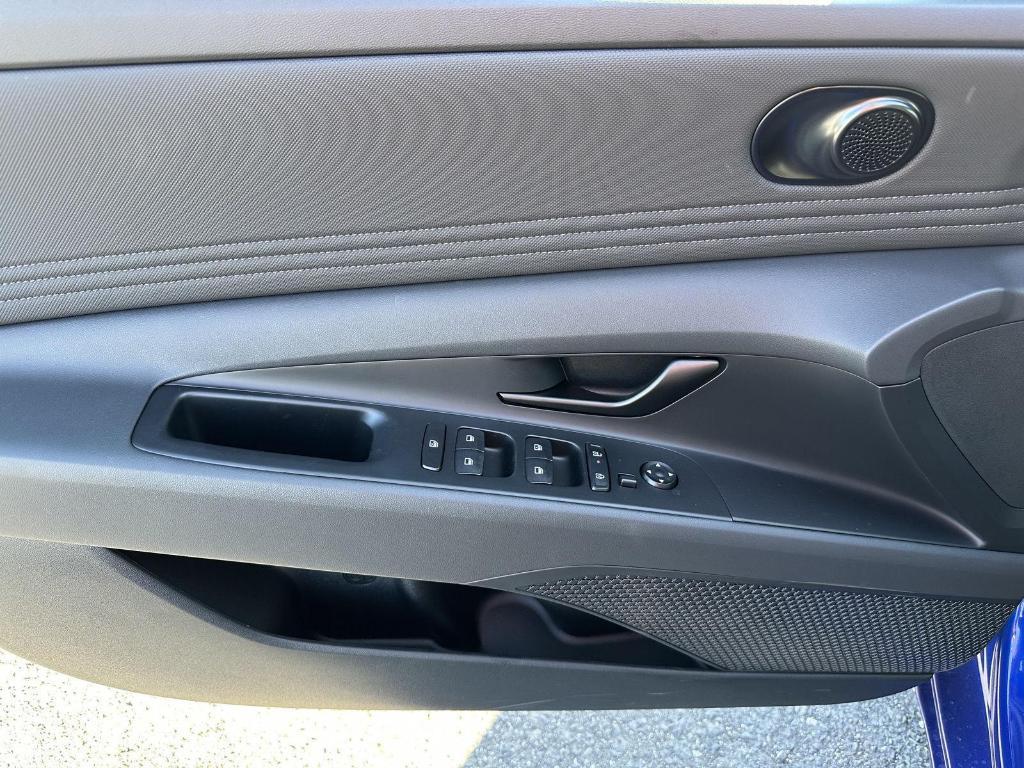 new 2025 Hyundai Elantra car, priced at $24,435