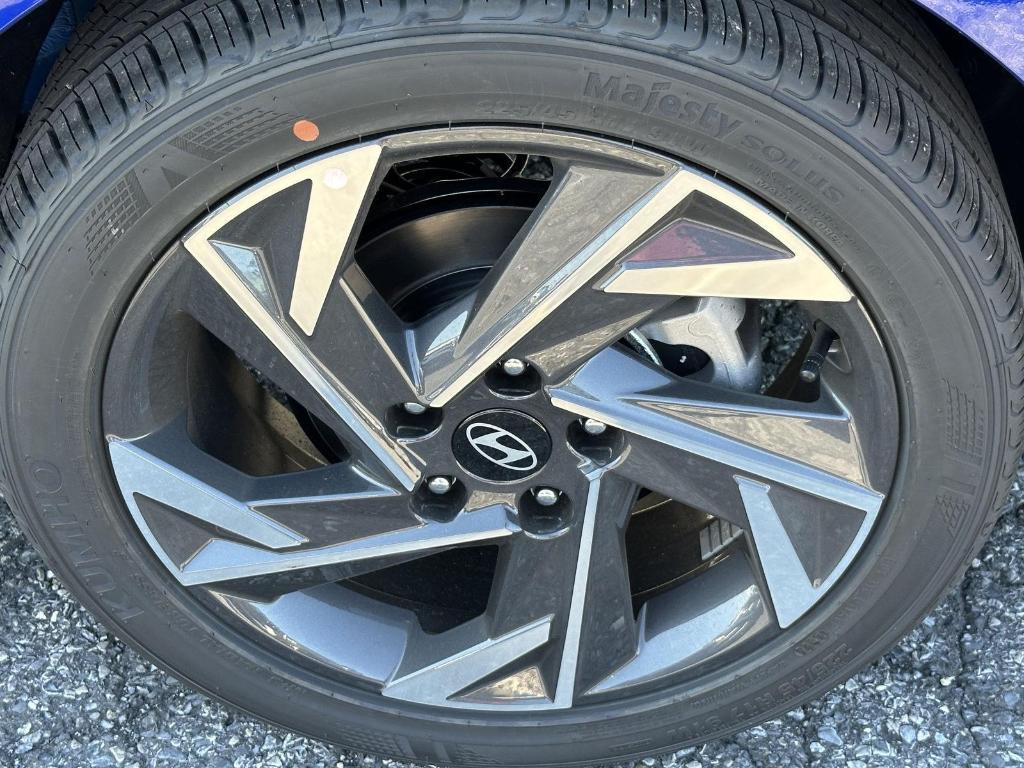 new 2025 Hyundai Elantra car, priced at $24,435