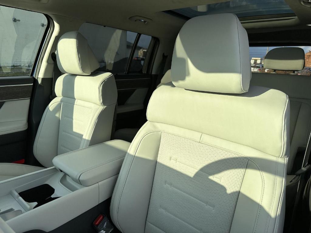 new 2026 Hyundai SANTA FE HEV car, priced at $51,651