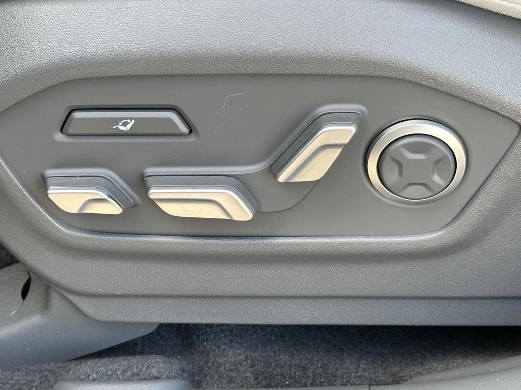 new 2026 Hyundai SANTA FE HEV car, priced at $51,651