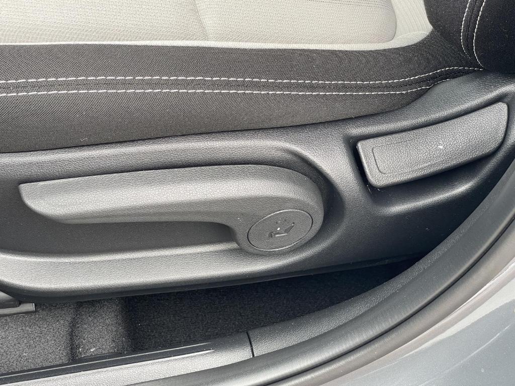 new 2025 Hyundai Venue car, priced at $23,806