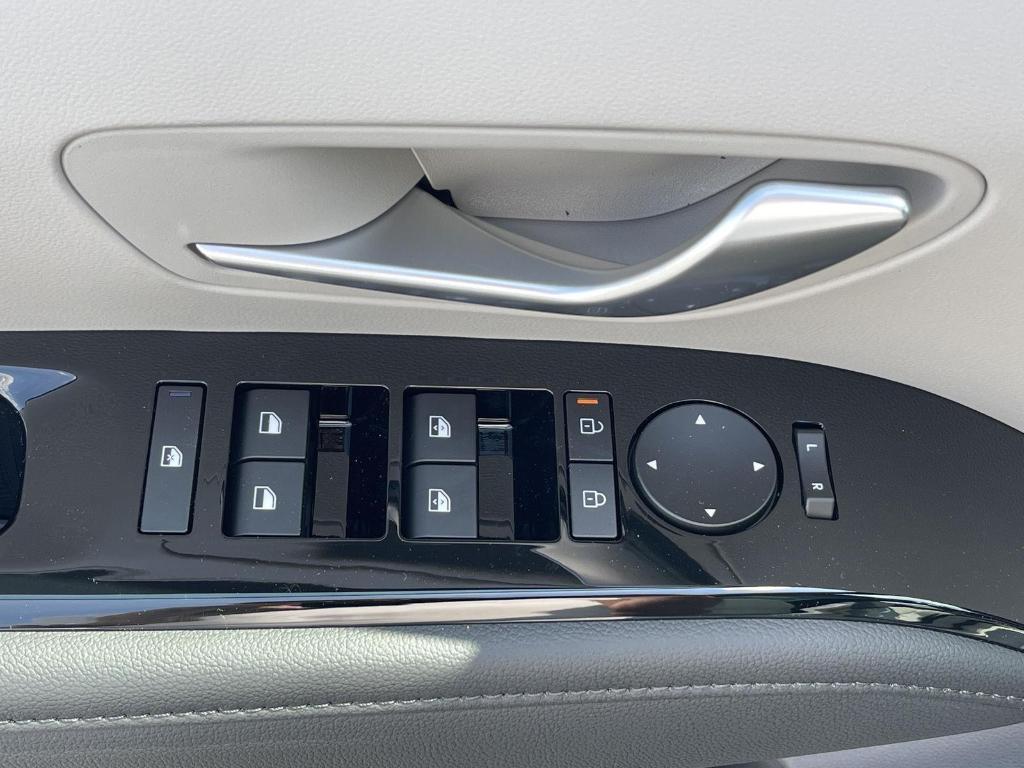 new 2026 Hyundai TUCSON Hybrid car, priced at $44,480