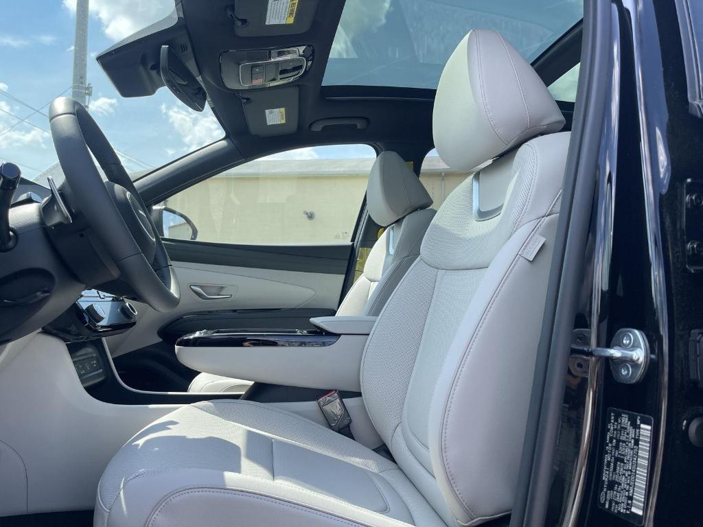new 2026 Hyundai TUCSON Hybrid car, priced at $44,480