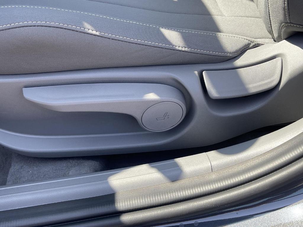 new 2025 Hyundai ELANTRA HEV car, priced at $26,697