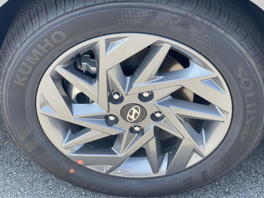 new 2025 Hyundai ELANTRA HEV car, priced at $26,697